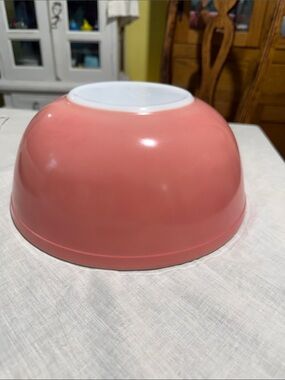 Final drop! 🔥PYREX Pink Mixing Bowl 404